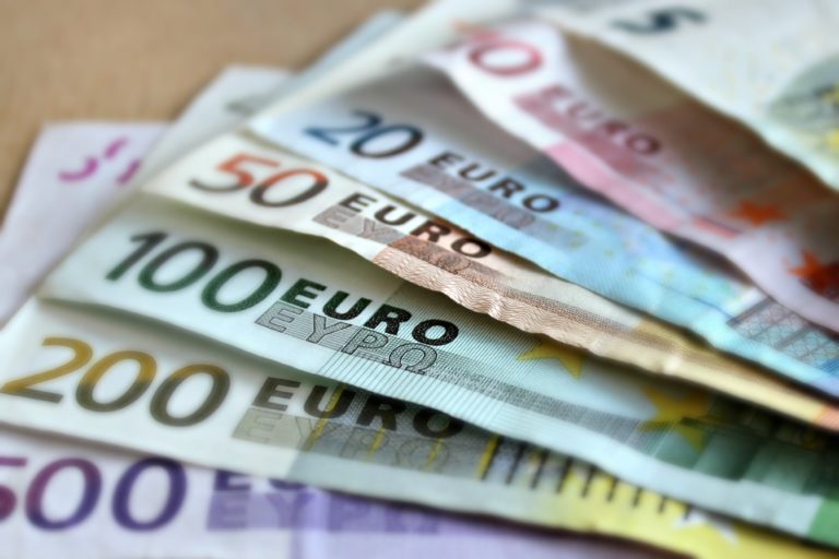 Doradztwo eksperta specjalizującego się w sferze produktów kredytowych