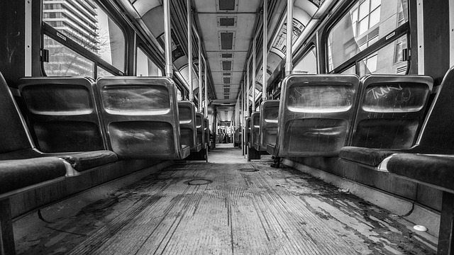Na długą podróż wynajmij busa osobowego