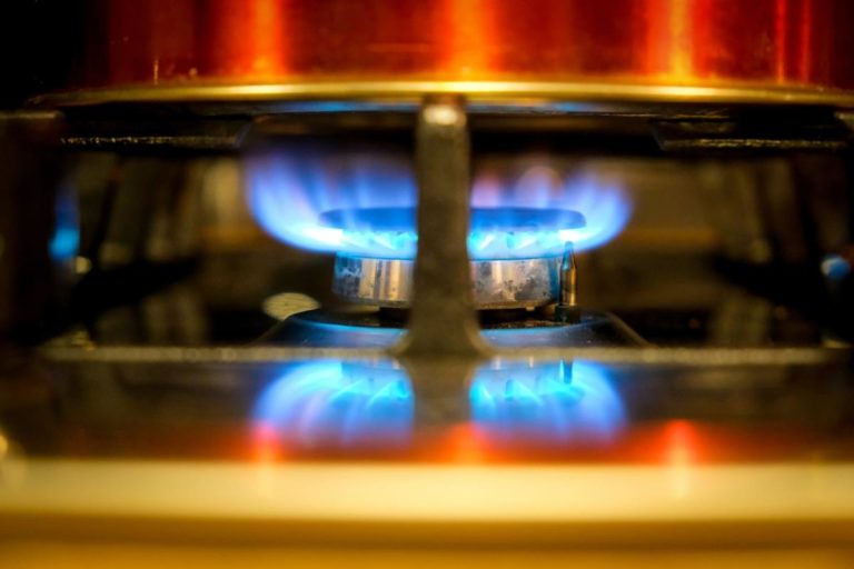 Uprawnienia na montaż urządzeń chłodniczych i klimatyzacji